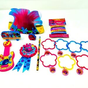 Colorful Trolls Party Favor Set
